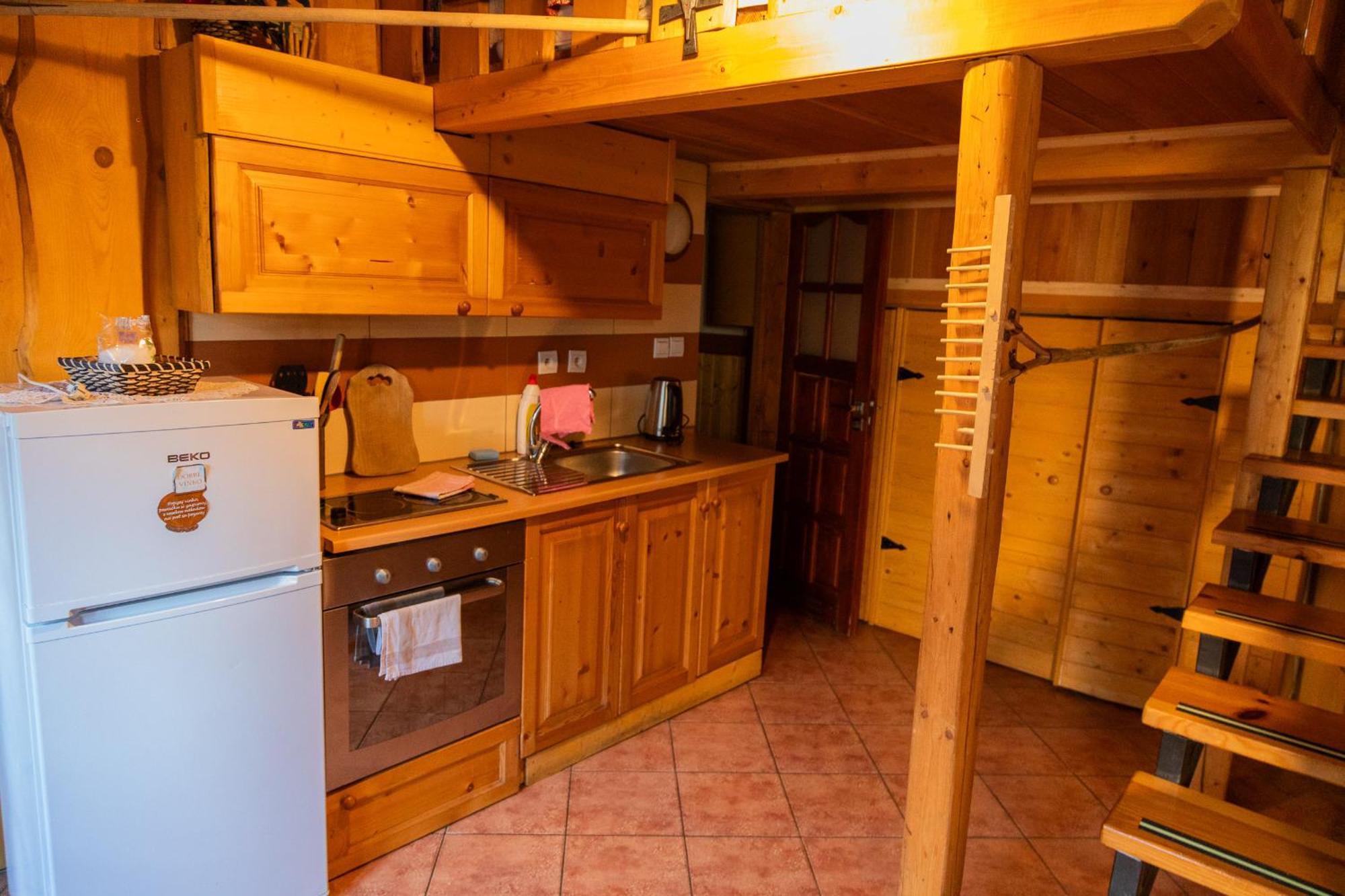 Dovolenkovy Dom Ela Pets Friendly Apartment Попрад Екстериор снимка